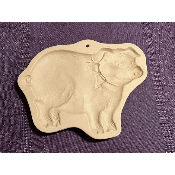 NEW Brown Bag Cookie Art Mold PIG Candy/Baking/Cookies Stoneware - Picture 1 of 3